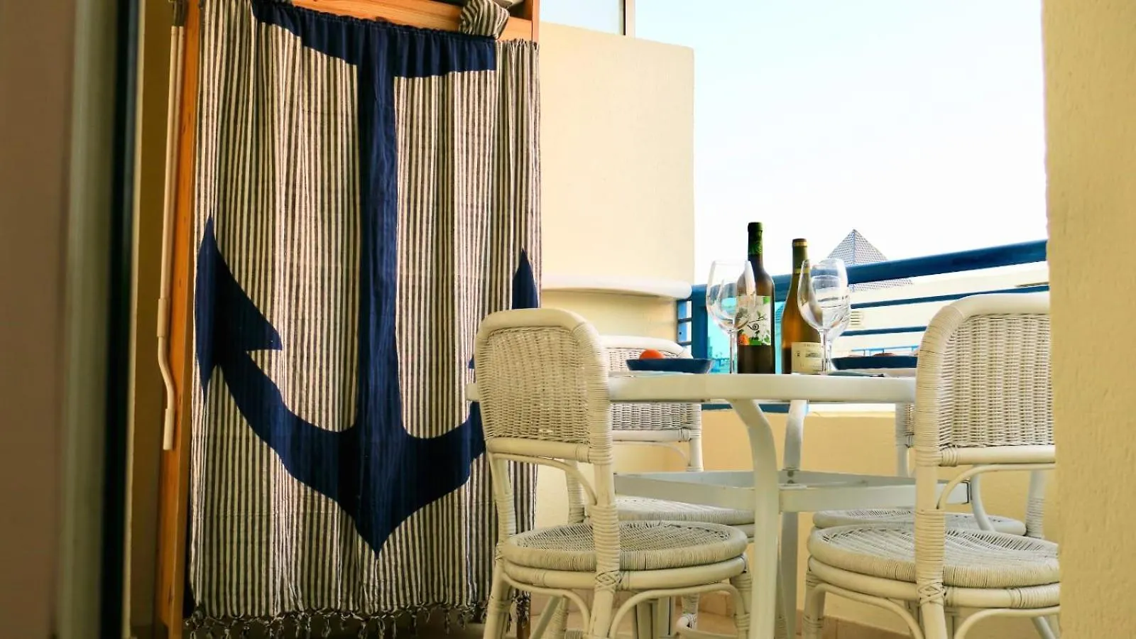 Banana Beach Marbella 0*,